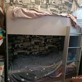 двухъярусная кровать