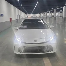 Toyota Camry 2025