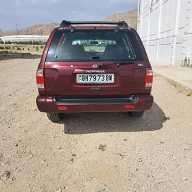 Nissan Pathfinder 2002