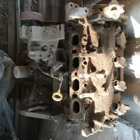 Nissan versa mator 1,8