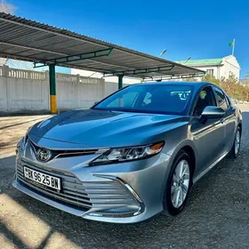 Toyota Camry 2022