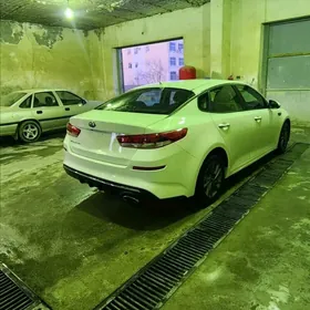 Kia Optima 2020