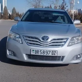 Toyota Camry 2010