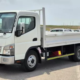 Mitsubishi Canter 2025