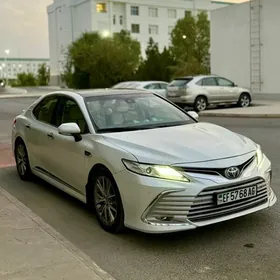 Toyota Camry 2022