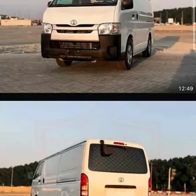 Toyota Hiace 2022