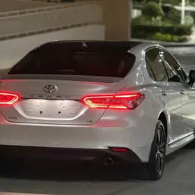 Toyota Camry 2023
