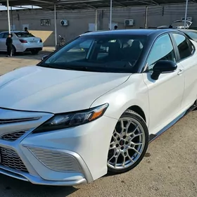 Toyota Camry 2022