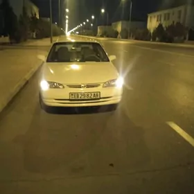 Toyota Corolla 2000