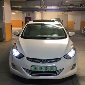 Hyundai Elantra 2011