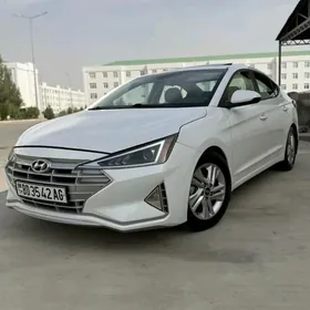 Hyundai Elantra 2020