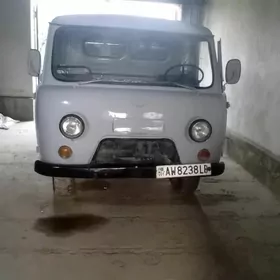 UAZ Profi 1989