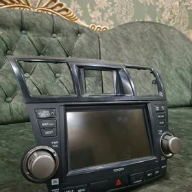 Tayota Highlander Manitor