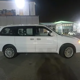 Kia Sedona 2003