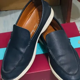 Макасина Лоро Пиано