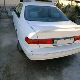 Toyota Camry 2001