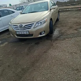 Toyota Camry 2010