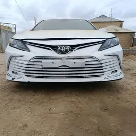 Toyota Camry 2022