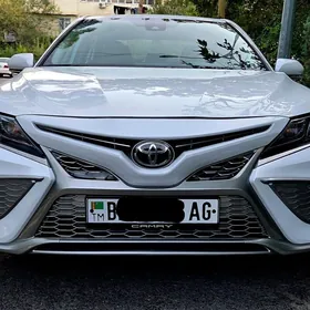 Toyota Camry 2022