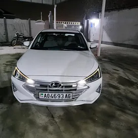 Hyundai Elantra 2019