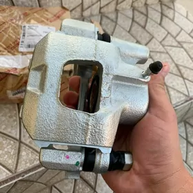 супорт дутый Камри