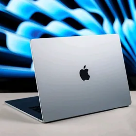 Macbook Air 15/M4 2025/24GB