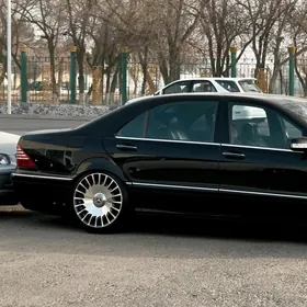 Mercedes-Benz S-Class 2004