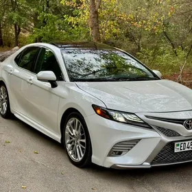 Toyota Camry 2018