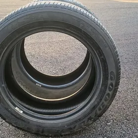 205 55 16 Goodeyear Carolla22