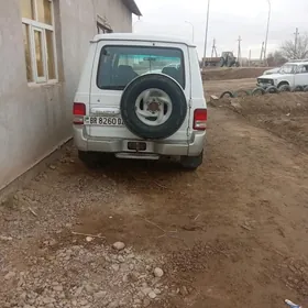 Hyundai Galloper 2001