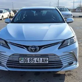 Toyota Camry 2023