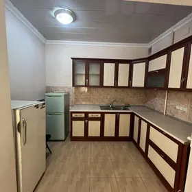 Satlyk jaý 2 et 3 kom taýyn