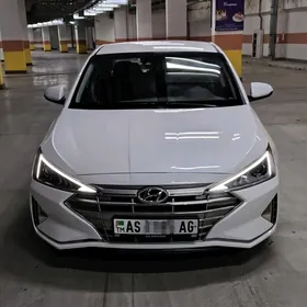 Hyundai Elantra 2020