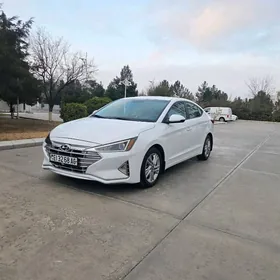 Hyundai Elantra 2020