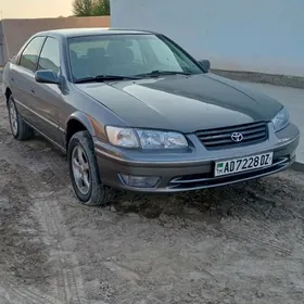 Toyota Camry 1999