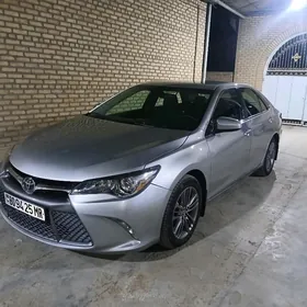 Toyota Camry 2016