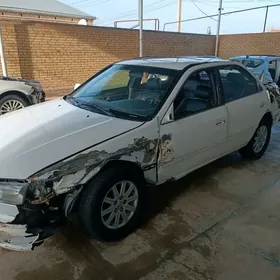 Toyota Camry 2001