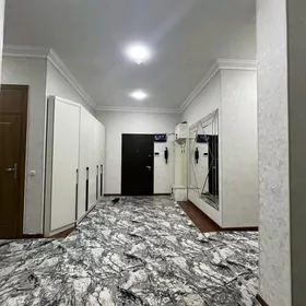 Элитка 1эт 3ком 165м2 Срочно