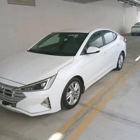 Hyundai Elantra 2020