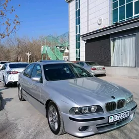 BMW E39 2000