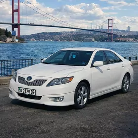 Toyota Camry 2011