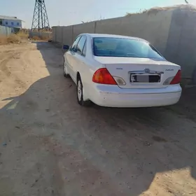 Toyota Avalon 2001