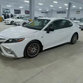 Toyota Camry 2023
