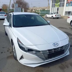 Hyundai Elantra 2021