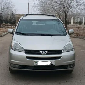 Toyota Sienna 2005