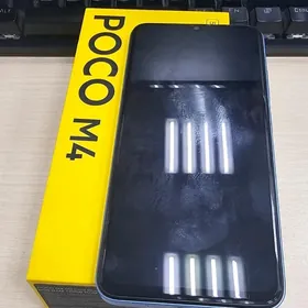 Poco m 4
