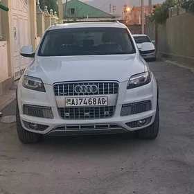 Audi Q7 2013