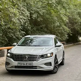 Volkswagen Passat 2021