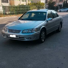 Toyota Camry 2000