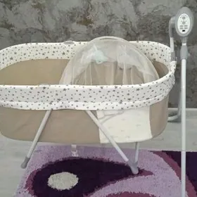 кроватка почти новая